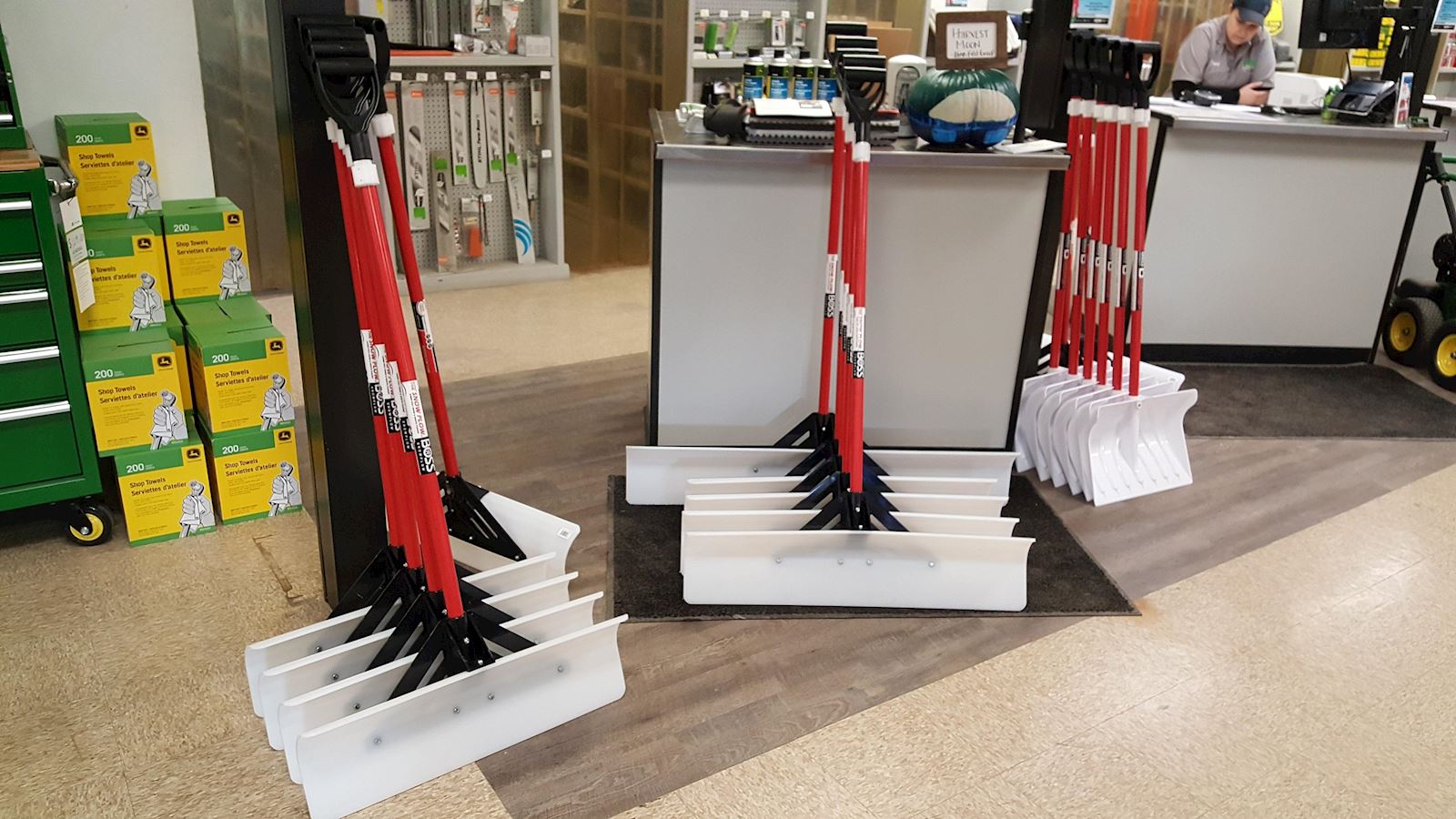 Snow Dominator Scoop Shovel BOSS Edition