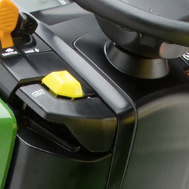 Hydraulic Deck Lift on John Deere Select Series Mower at TRULAND Equipment