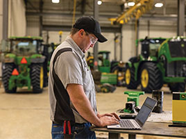 John Deere Operations Center PRO Service